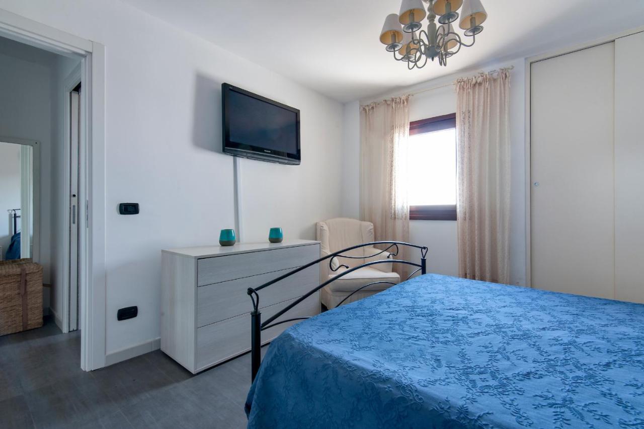 Attico White And Grey Apartment Lecce Bagian luar foto